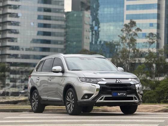 MITSUBISHI OUTLANDER 3.0 MIVEC V6 GASOLINA HPE-S AWD AUTOMÁTICO